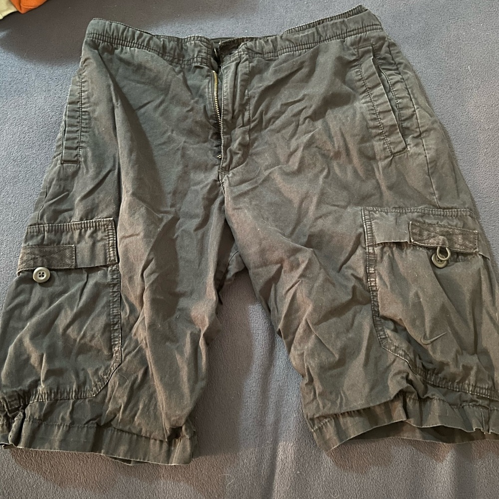 Black cargo shorts lightly worn
